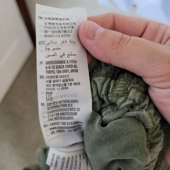 Abercrombie & Fitch Army Green Jumpsuit, Size Small - Picture 6 of 7